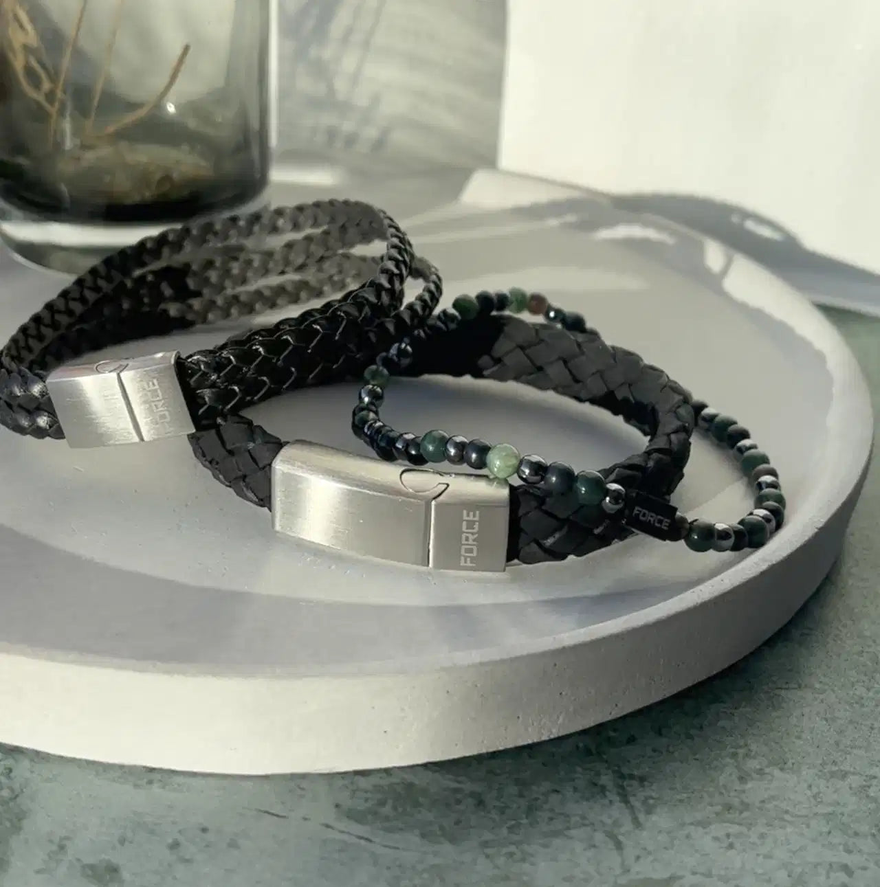 FORCE ARMBÅND SORT FLETTET LÆDER STÅL LÅS