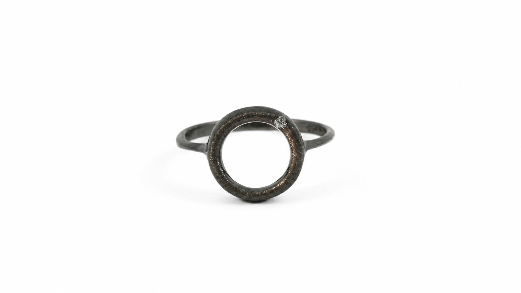CIRKEL SØLV RING M/ SORT RHODIUM - M/CZ