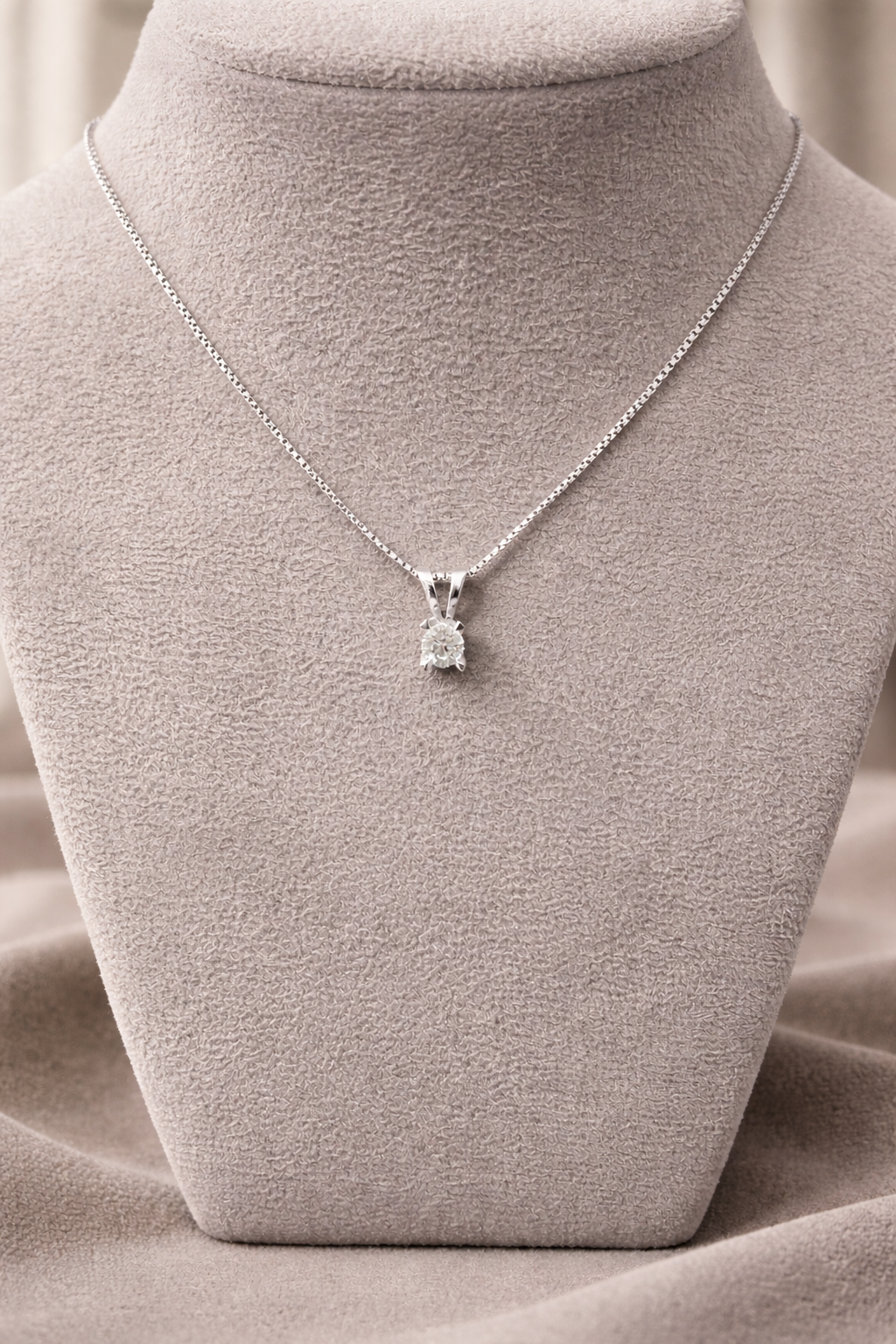 14KT.HV.VEDH. 0,30 W.SI + SØLV KÆDE