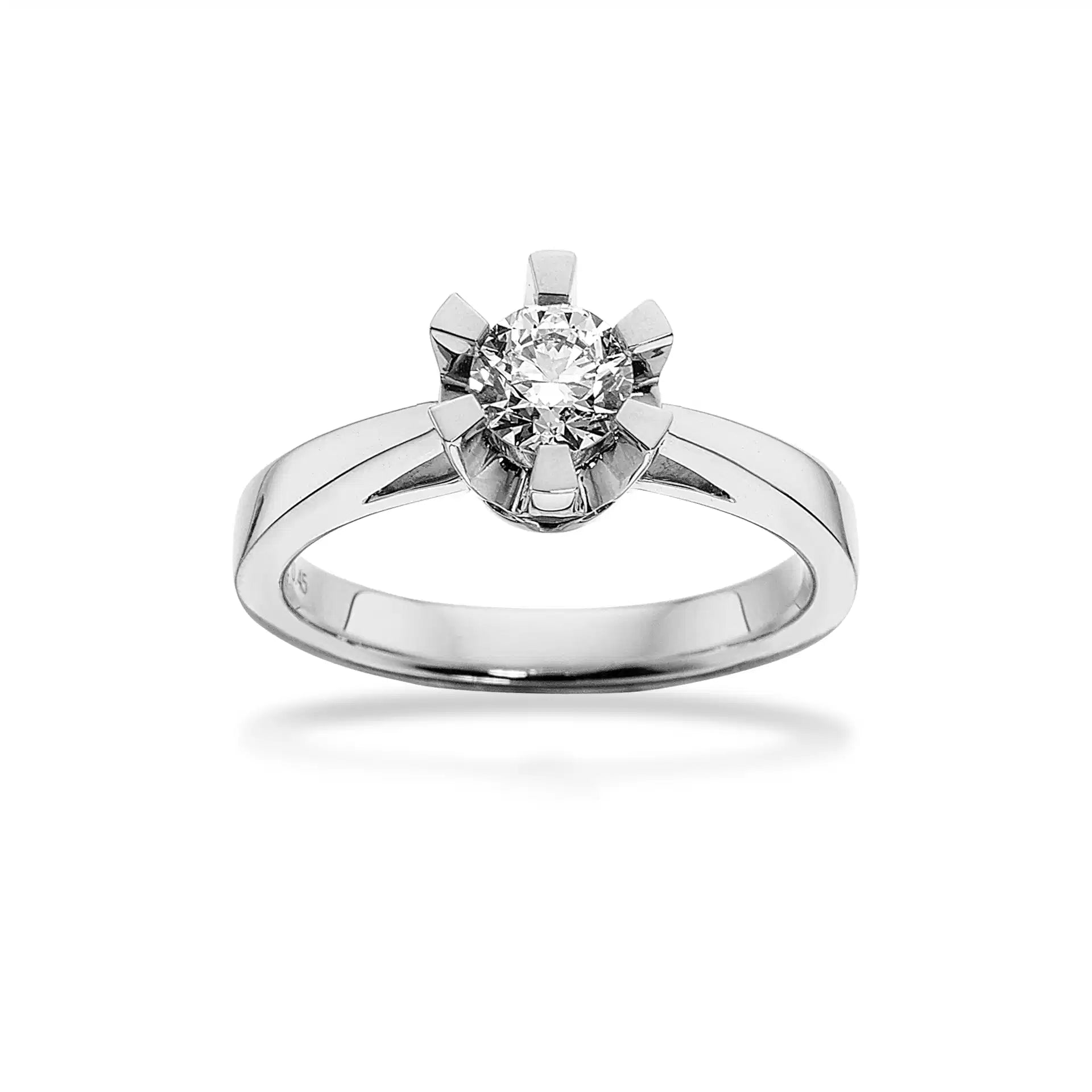 14KT HV RING PRINSESSE 0,50 W.VVS