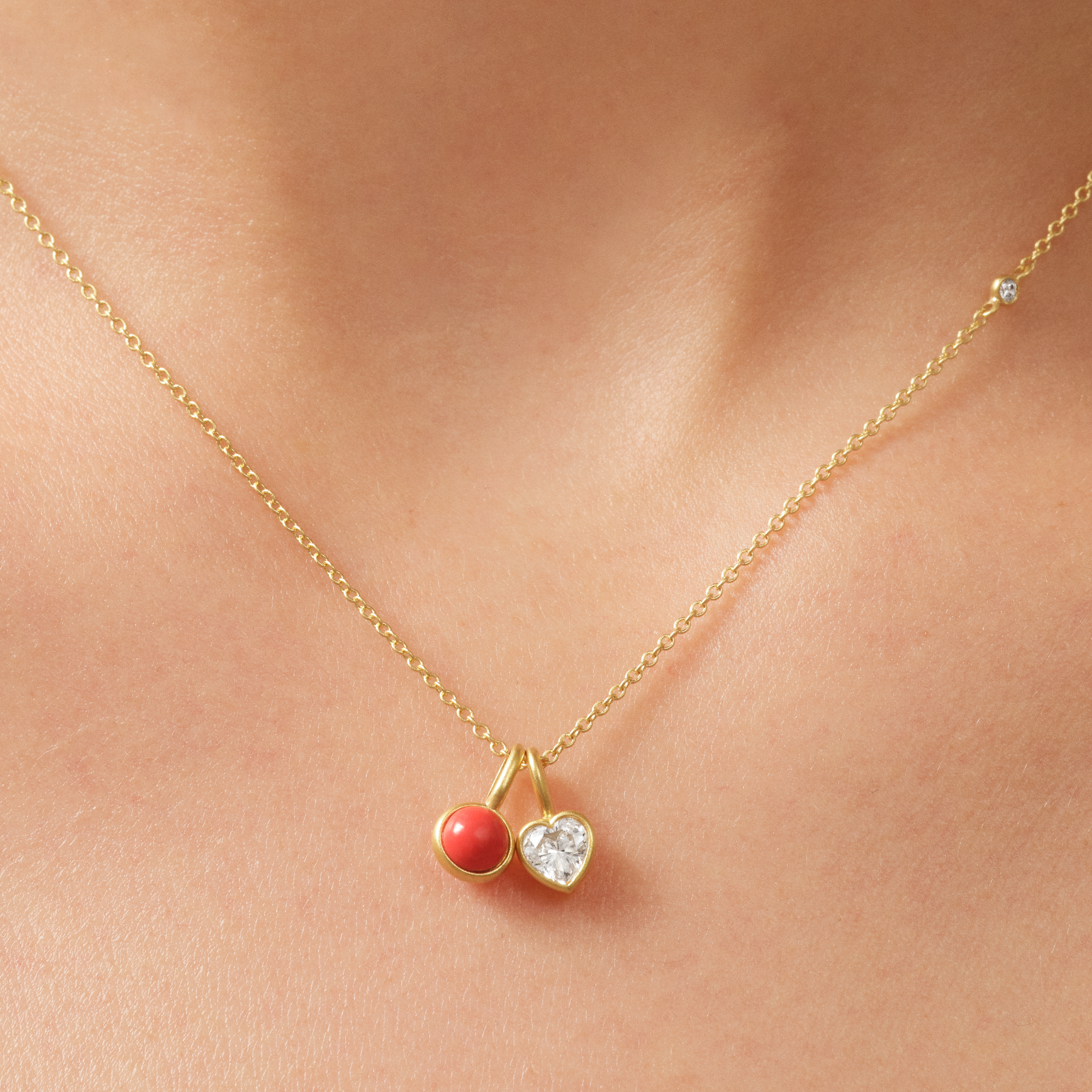 LITTLE PRIME PENDANT CORAL