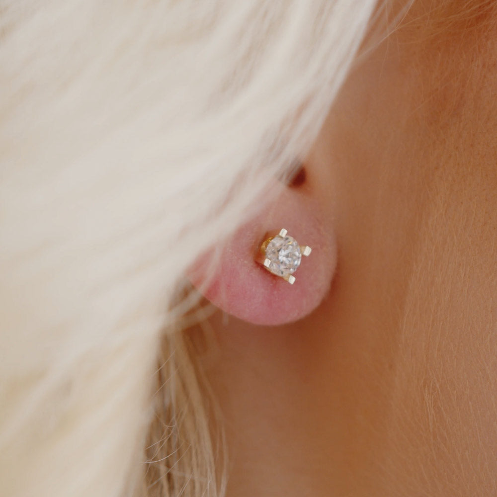 14KT.ØRERING 1,40 TW.SI