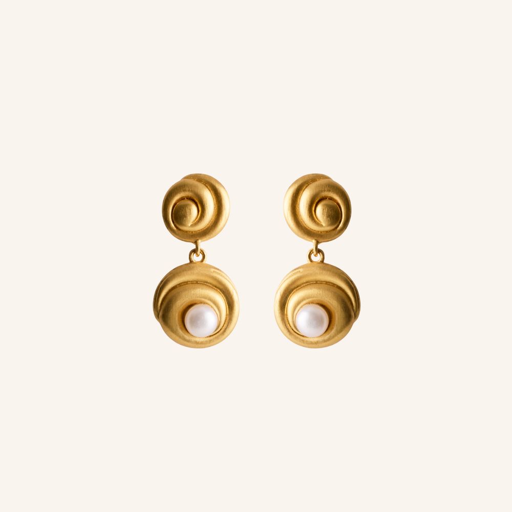 SHELL FLOWER EARRINGS 18MM