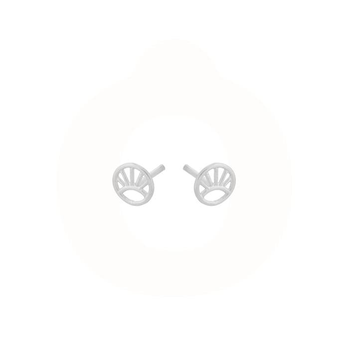 Daylight Små Sterling Sølv Ørestikker fra Pernille Corydon