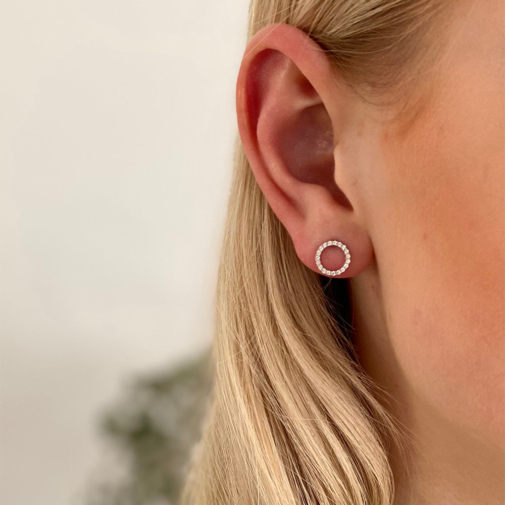 Smykkekæden Sølv Ørestikker DMB0110S