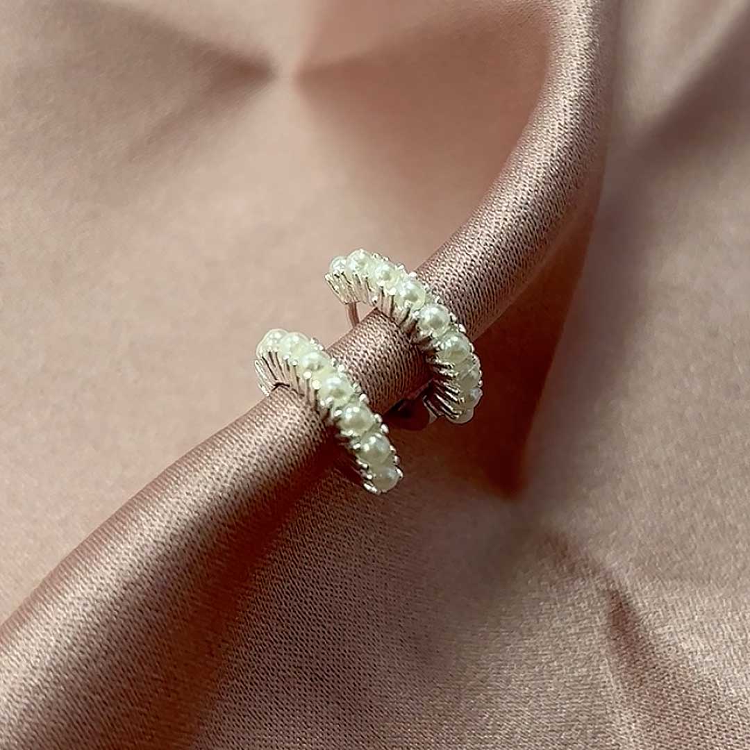 Smykkekæden Isabell Øreringe i Sterling Sølv med Perle