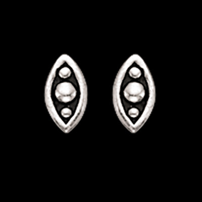 ØREPYNT ØJE SØLV OX.