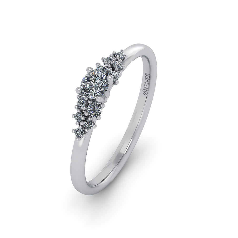 HENRIK ØRSNES DESIGN Ellie 14 Karat Hvidguld Ring med Diamanter 0,166 Carat W/SI