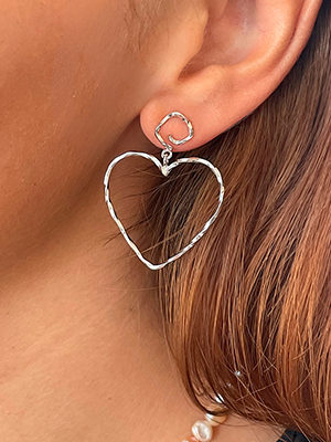 SØLV ØRERING FUNKY HEART