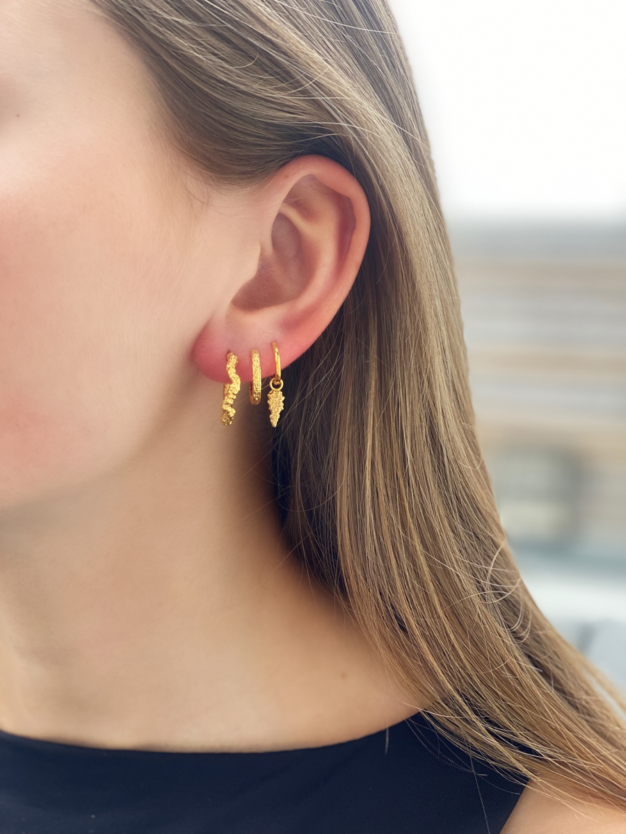 Isabell Creol Hamret Forgyldt Sølv Ørestikker fra Smykkekæden