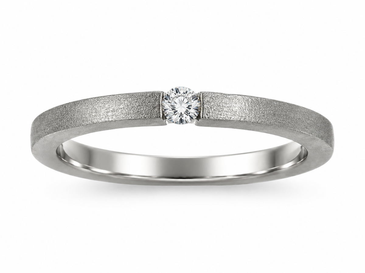 SORT RHD. SØLV RING MED 2,5MM CZ.