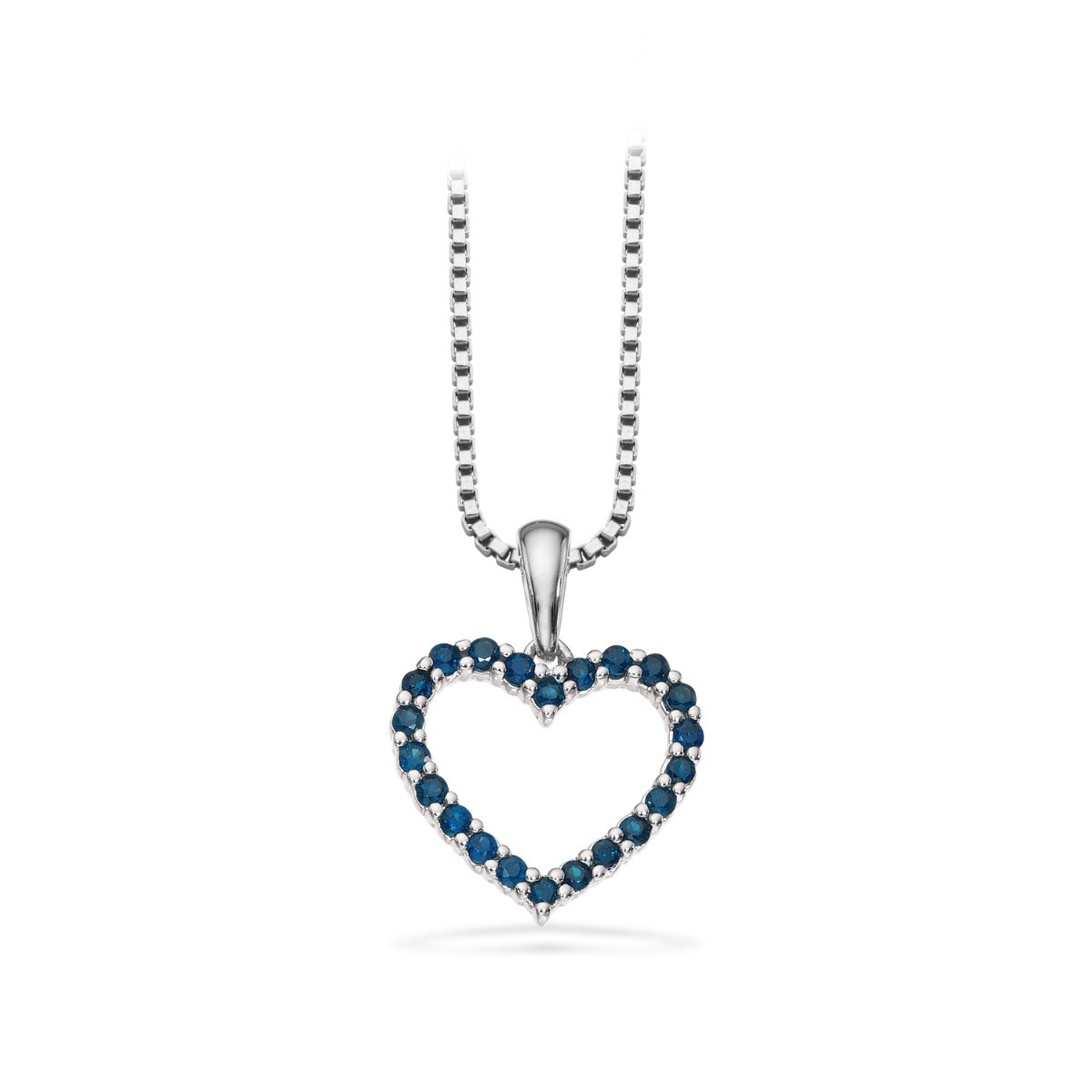VEDHÆNG HJERTE 0,18 SAFIR 14 KT. M/ SØLVKÆDE