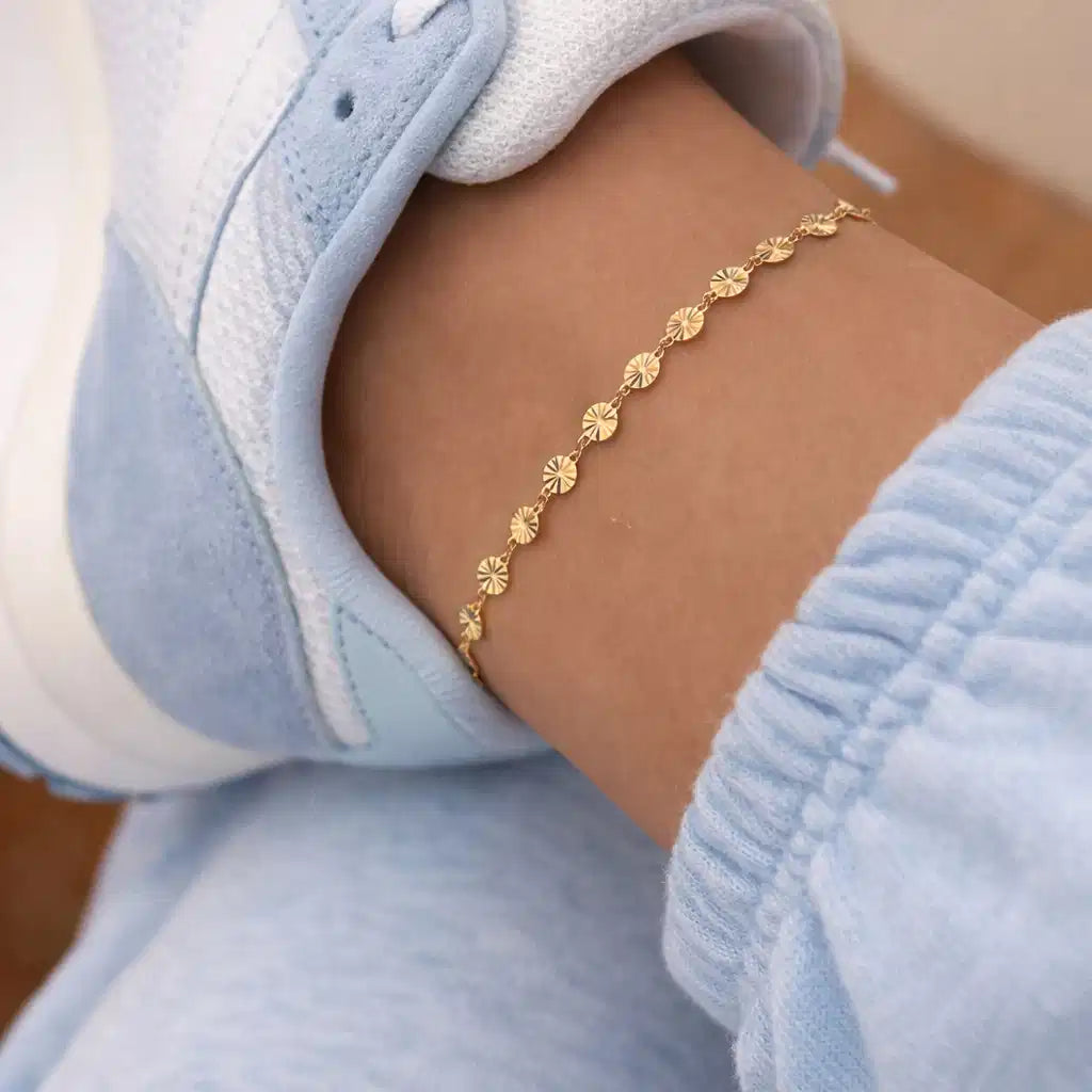 ANKELKÆDE PLISSEREDE POLETTER SØLV FG. 25+2 CM.