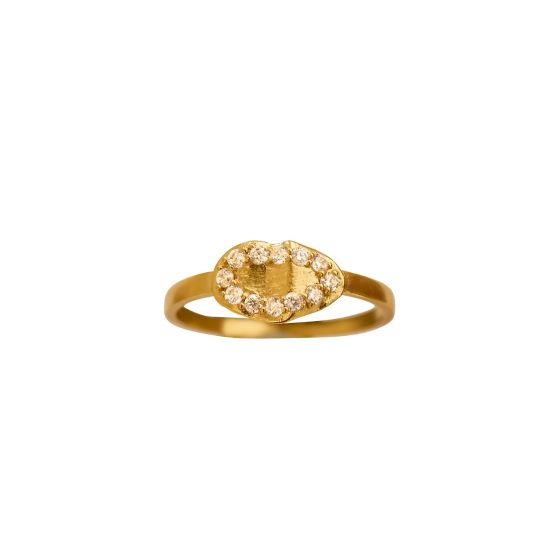 KISS ME CLEO RING