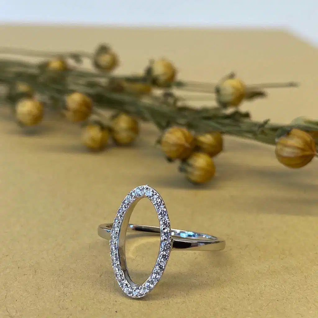 SOHO RING OVAL SYN. CUBIC ZIR. SØLV RH.