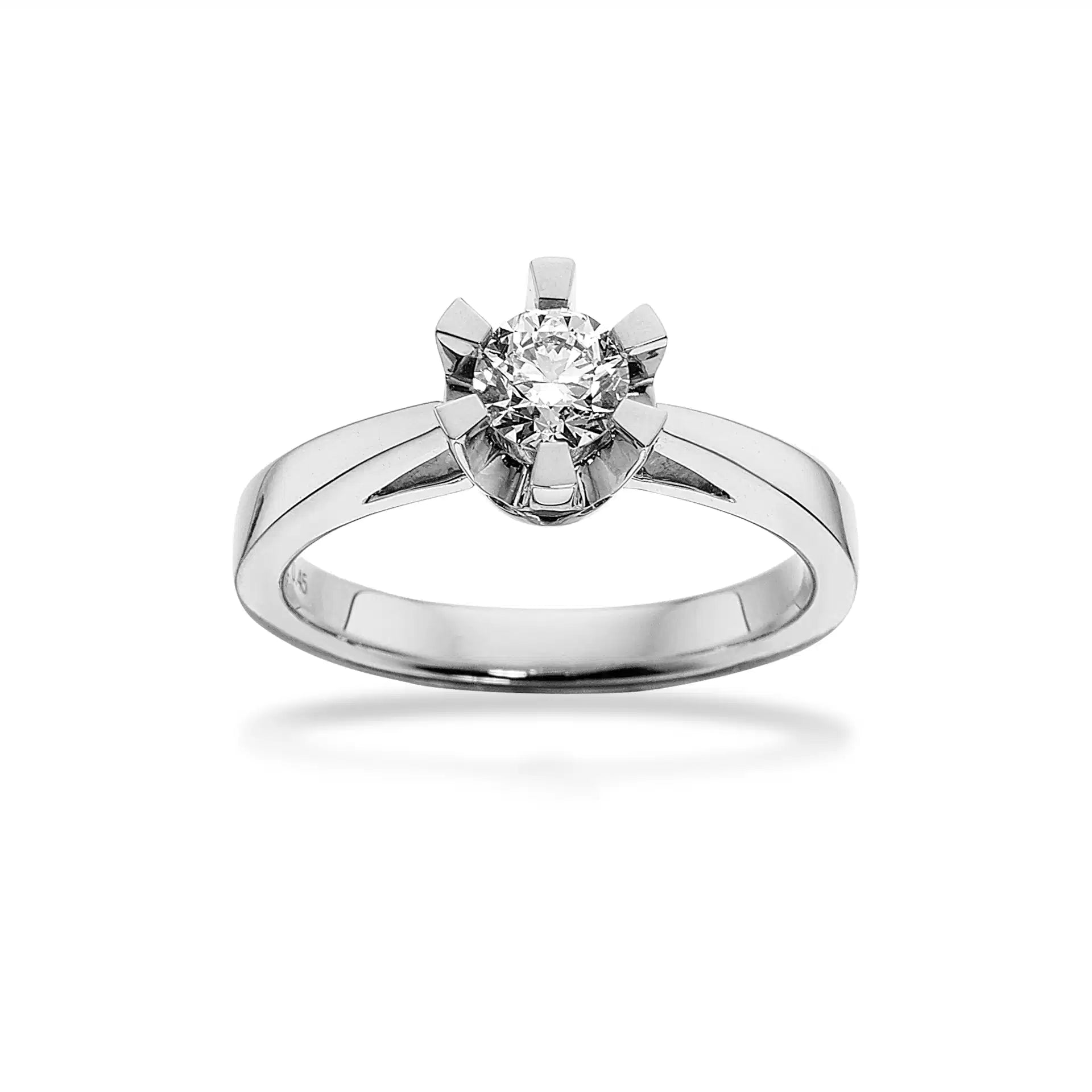 14KT HV RING PRINSESSE 0,45 W.VVS