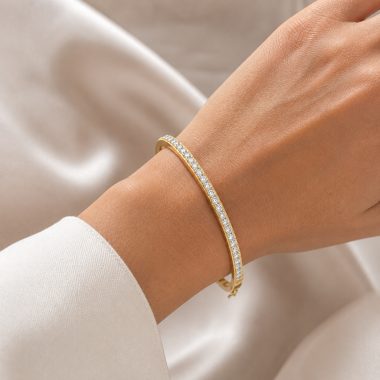 14KT.ARMRING 23X0,10 W.VS