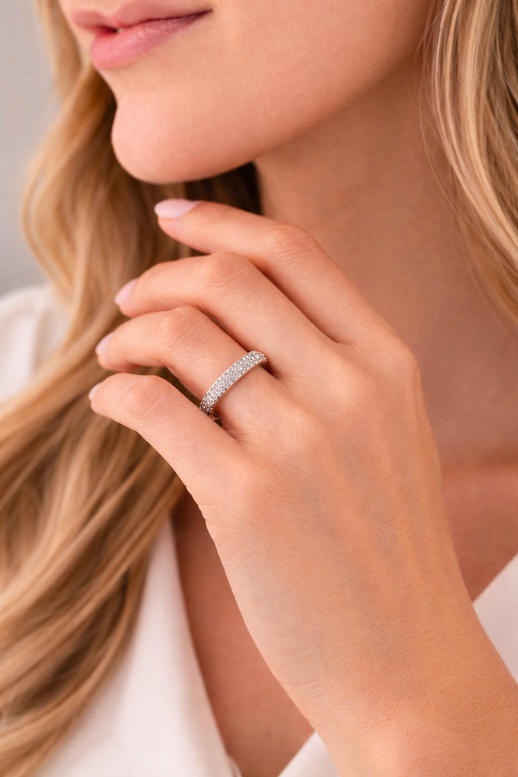 HENRIK ØRSNES DESIGN 14 KT.HV.RING 0,21 W.SI