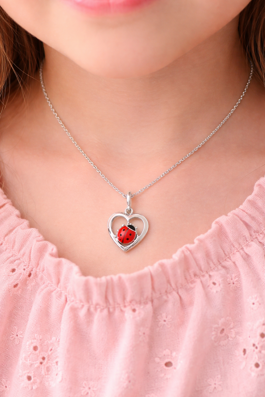 VEDHÆNG MARIEHØNE HJERTE M/KÆDE SØLV