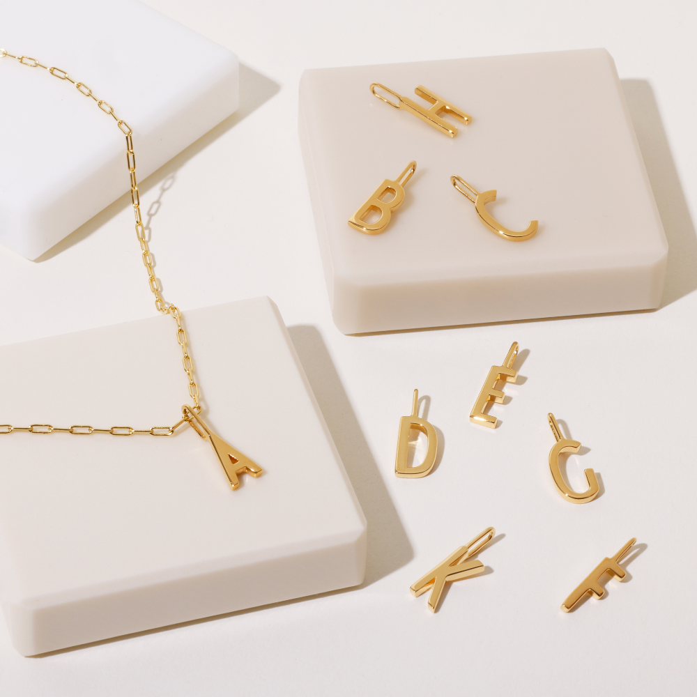 Design Letters, Vedhæng, 10 mm, Forgyldt