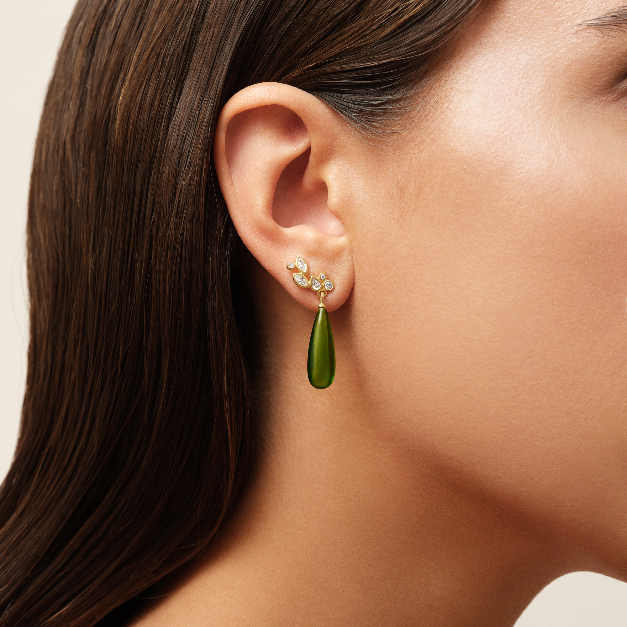 TREASURE DROP ØRERING - MOSS GRØN KRYSTAL