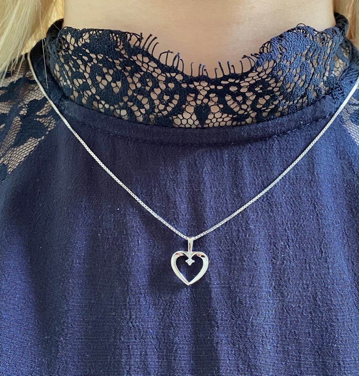SØLV HALSKÆDE HJERTE M.ZIR