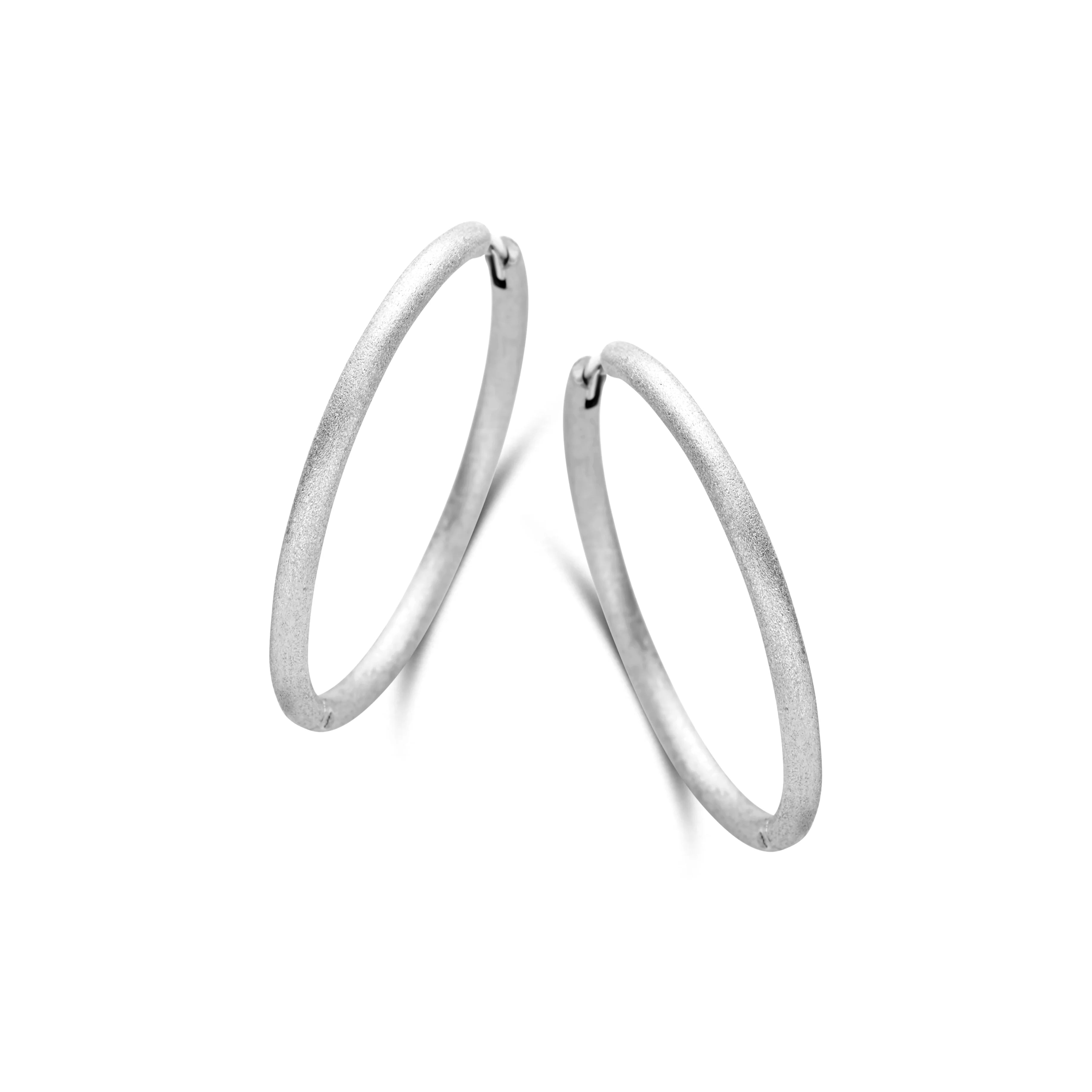 Spirit Icons Balance Hoop øreringe i rustikt sølv S42491
