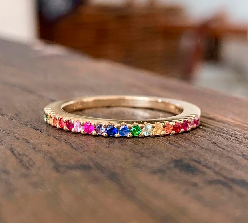 Rainbow 14 Karat Guld Ring fra Smykkekæden med Ædelsten