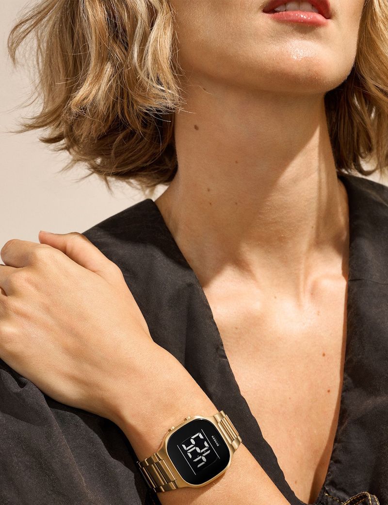 SKAGEN MELLEM DIGITAL