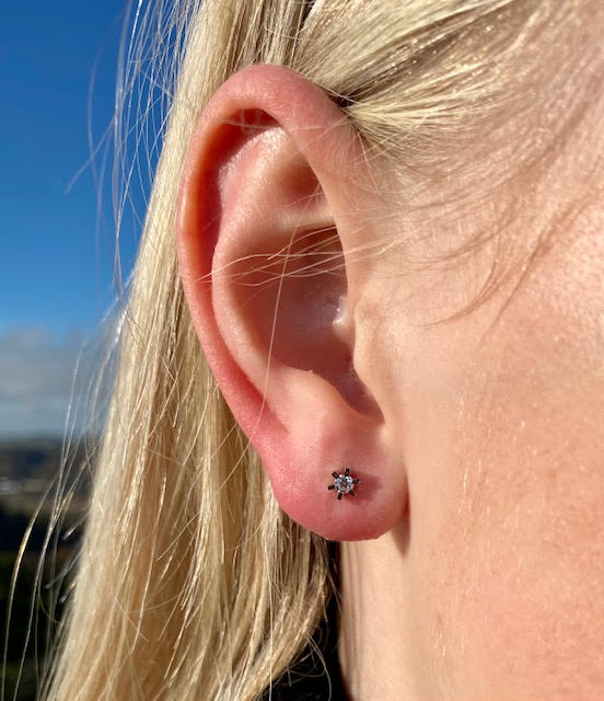 SØLV ØRESTIK M.ZIRK